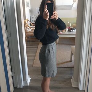 VINTAGE WOOL BLEND BLACK AND CREAM HOUNDSTOOTH MINI PENCIL SKIRT